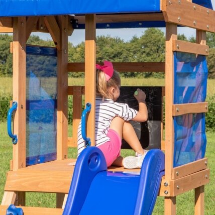 BACKYARD DISCOVERY Medinis žaidimų aikštelė Aurora Namelis su čiuožykla 2 BACKYARD DISCOVERY Medinis žaidimų aikštelė Aurora Namelis su čiuožykla 2