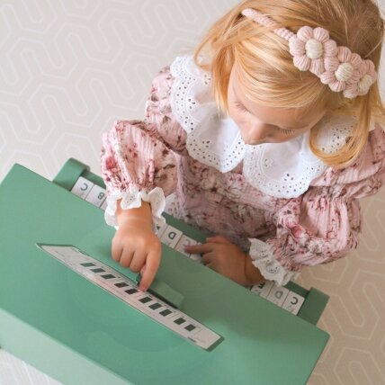 CLASSIC WORLD Vintage pianinas + mokymosi knygelė 7