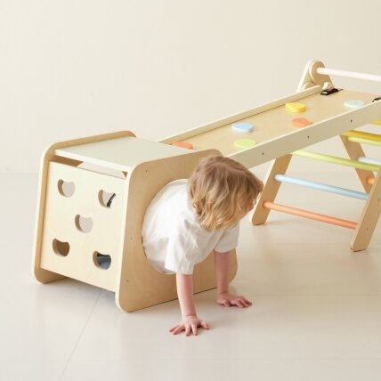 CLASSIC WORLD medinis laipiojimo rinkinys Montessori trikampis 5in1 – vaikų vidaus žaidimų aikštelė ir sporto kampelis 3