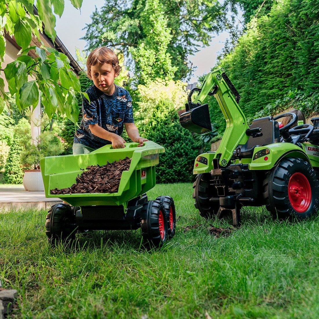 FALK pedalinis traktorius Claas Axos 330 su ekskavatorium ir priekaba 3–7 m. 1