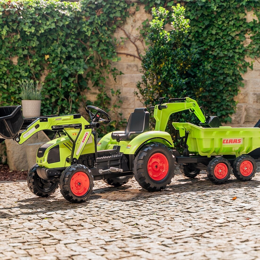 FALK pedalinis traktorius Claas Axos 330 su ekskavatorium ir priekaba 3–7 m. 2 FALK pedalinis traktorius Claas Axos 330 su ekskavatorium ir priekaba 3–7 m. 2