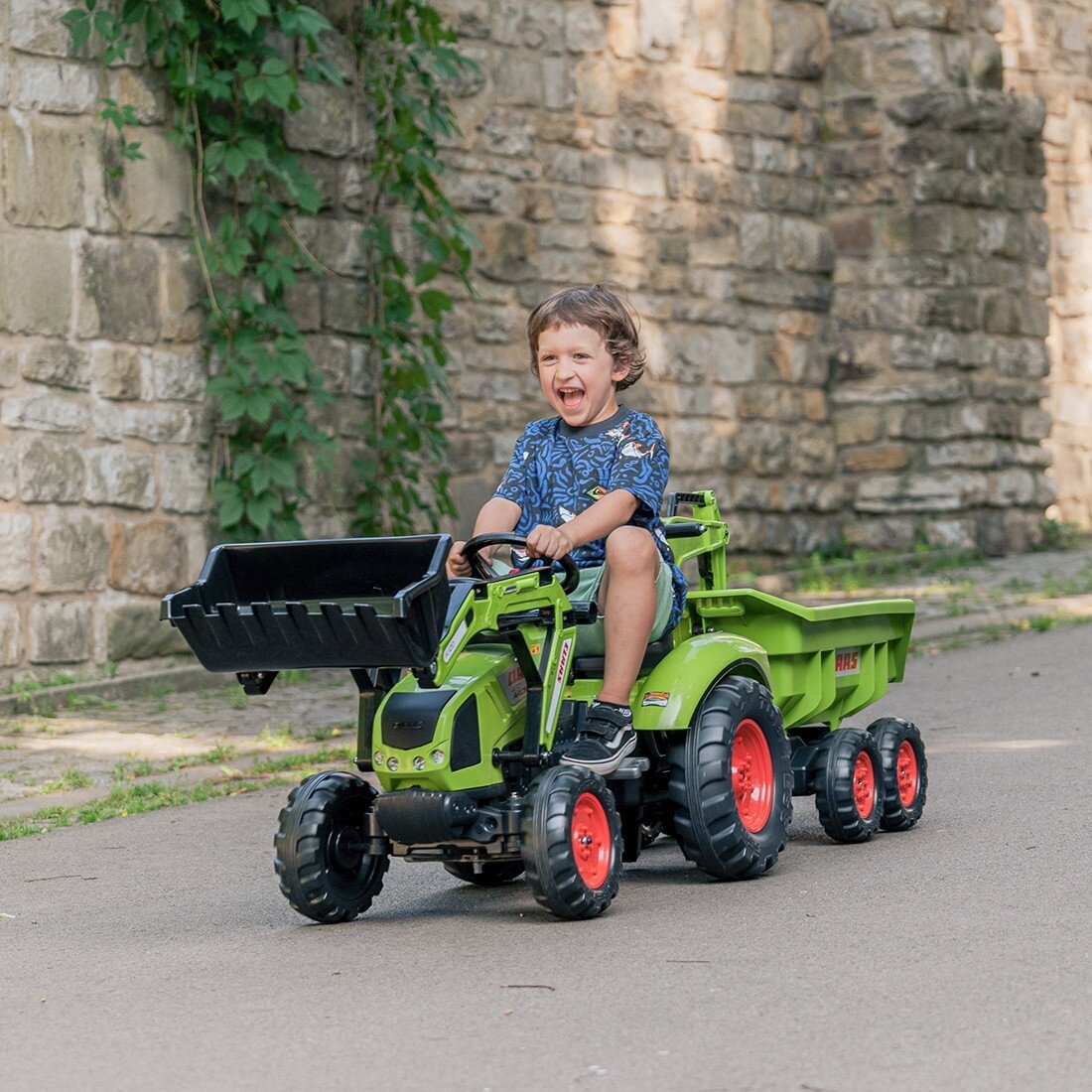 FALK pedalinis traktorius Claas Axos 330 su ekskavatorium ir priekaba 3–7 m. 10 FALK pedalinis traktorius Claas Axos 330 su ekskavatorium ir priekaba 3–7 m. 10