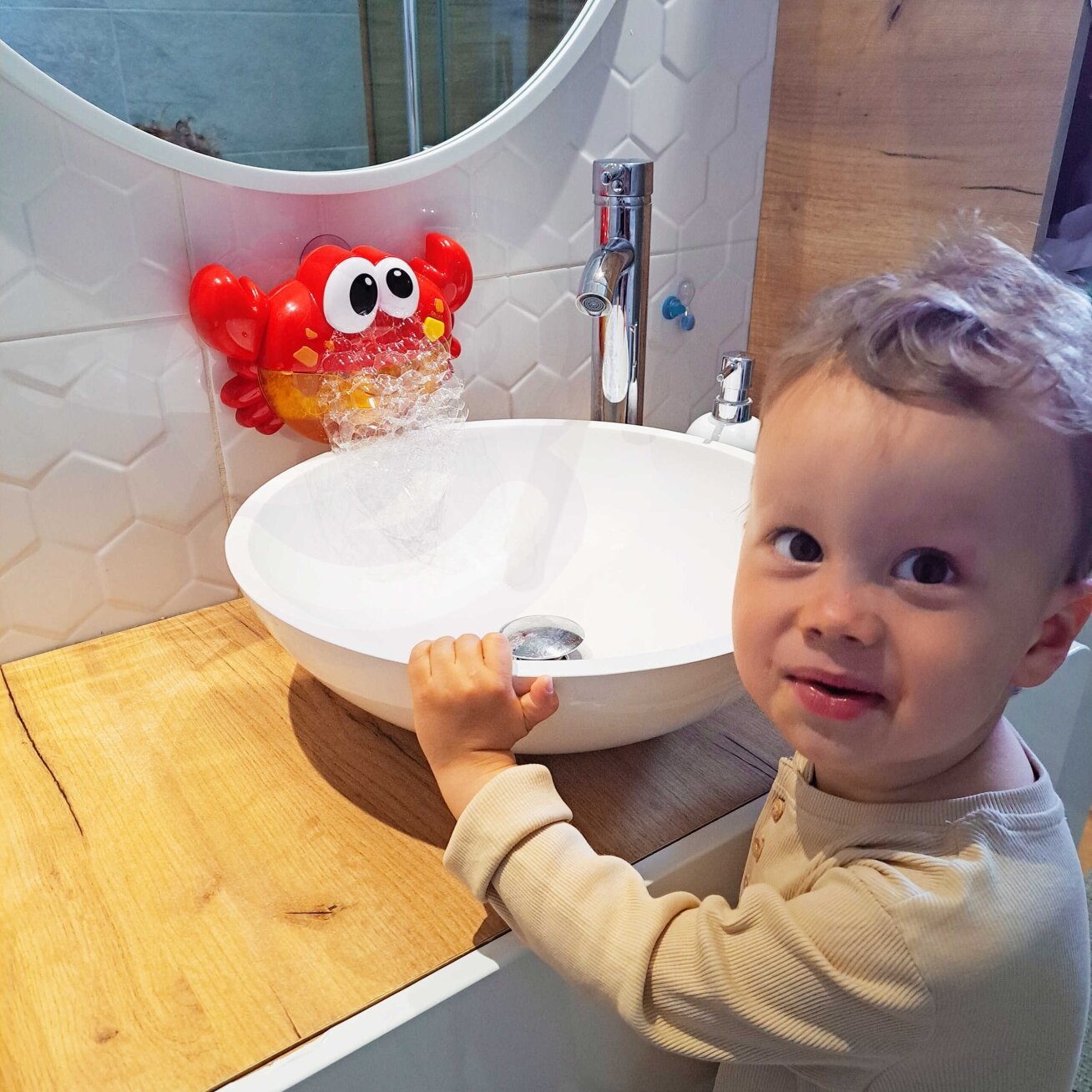 WOOPIE BABY Maudymosi žaislas Krabas putoms gaminti su melodija 3