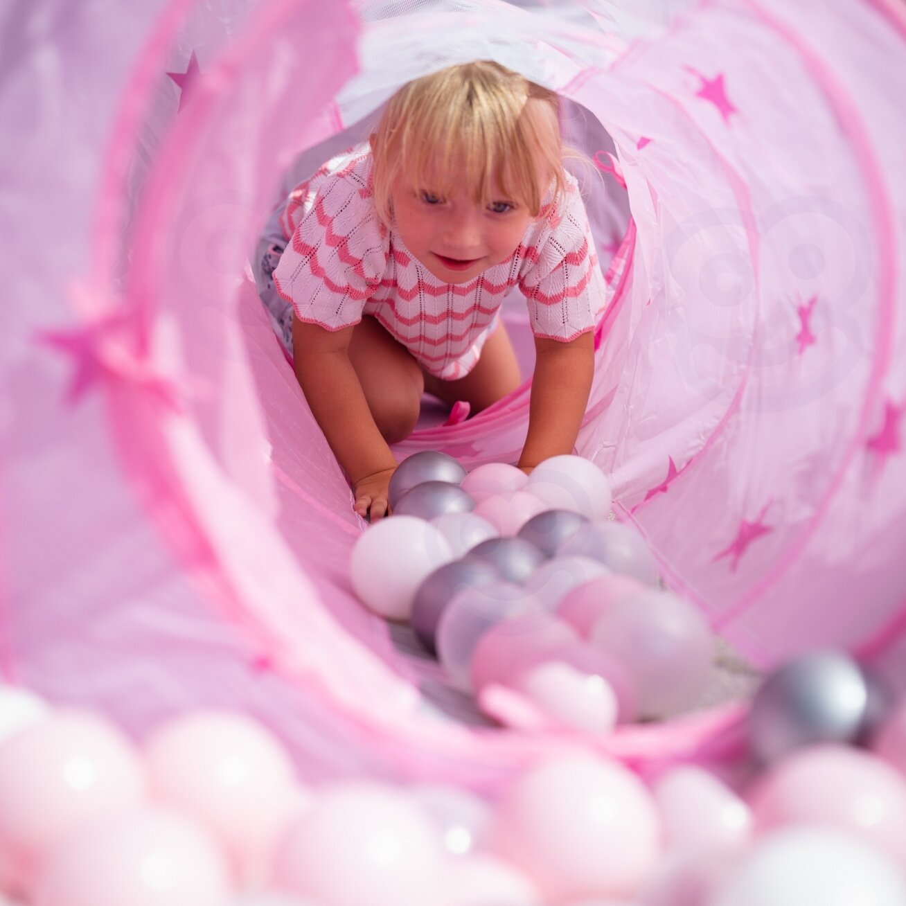 WOOPIE 3in1 palapinė Princesės rūmai XXL Namelis Tunelis Sausas baseinas 1 WOOPIE 3in1 palapinė Princesės rūmai XXL Namelis Tunelis Sausas baseinas 1