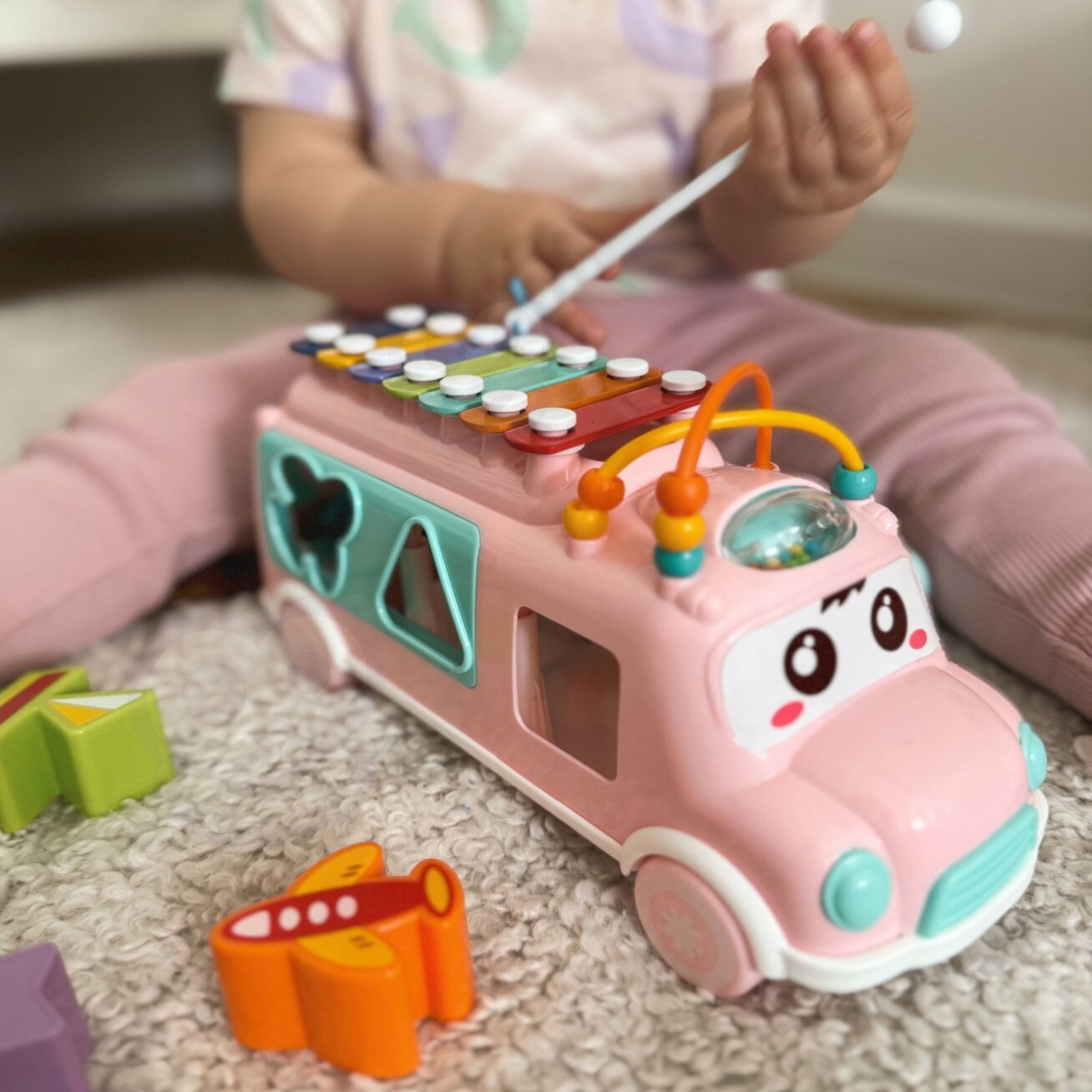 WOOPIE BABY Muzikinis automobiliukas – rūšiuoklė su ksilofonu, rožinis 2