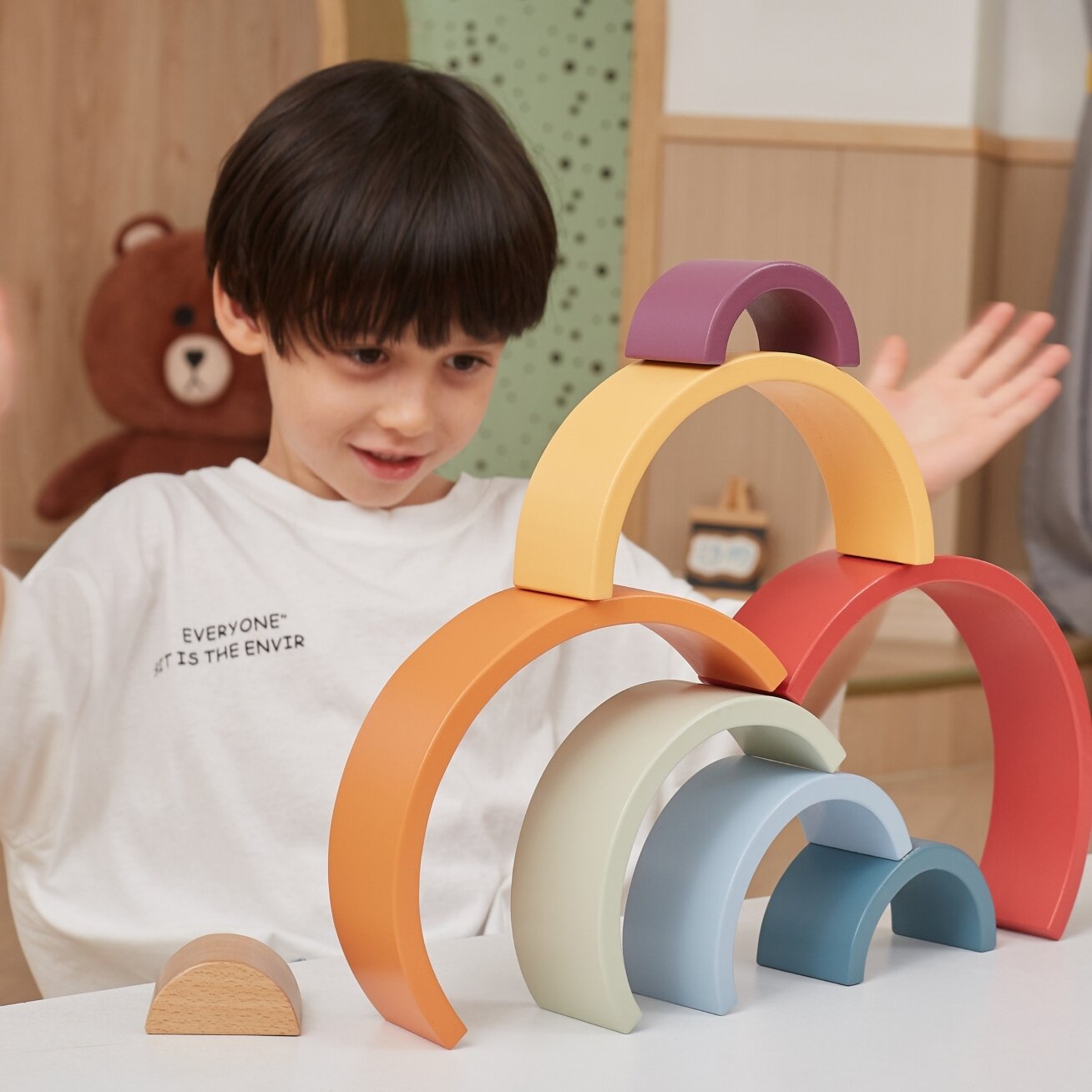 VIGA PolarB Medinis vaivorykštės dėlionė – kūrybinės Montessori kaladėlės 1