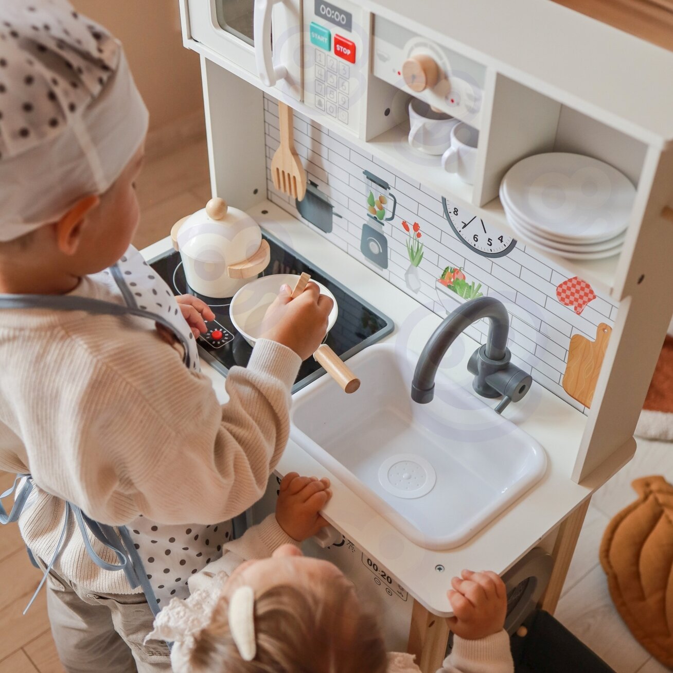WOOPIE GREEN Medinė interaktyvi virtuvėlė 9in1 su skalbykle ir lenta 11