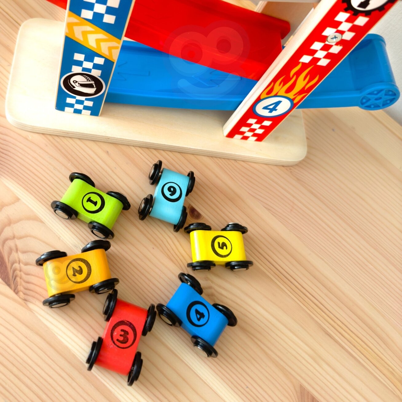 TOOKY TOY Spalvinga nusileidimo trasa automobiliams 4