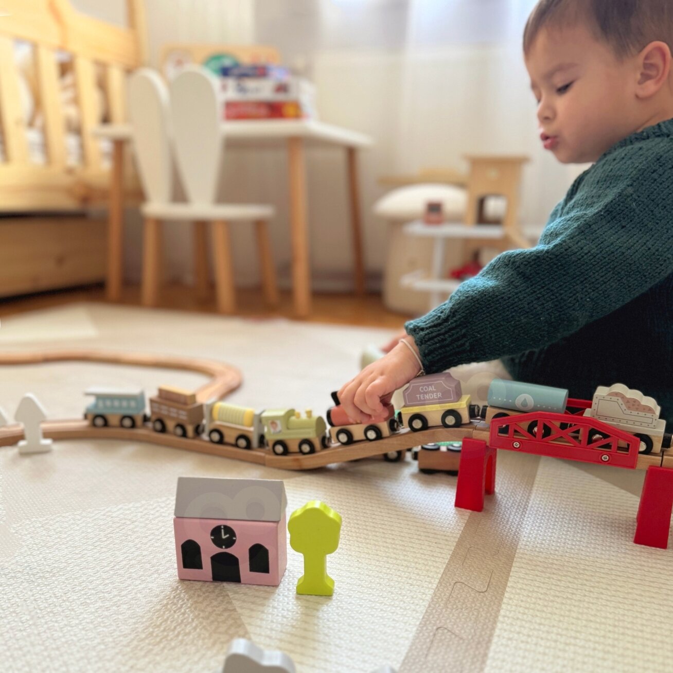 TOOKY TOY Medinės transporto priemonės – vagonėliai su magnetais 2