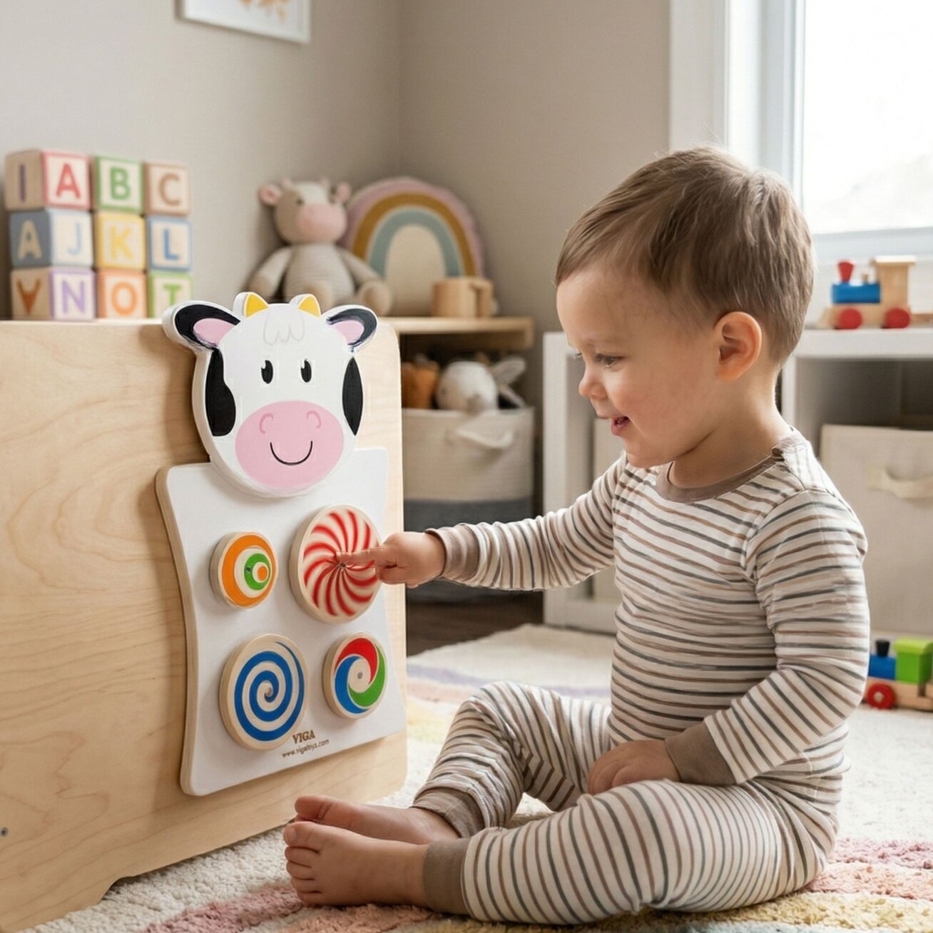 VIGA medinė manipuliacinė lenta Karvytė FSC sertifikatas Montessori 3