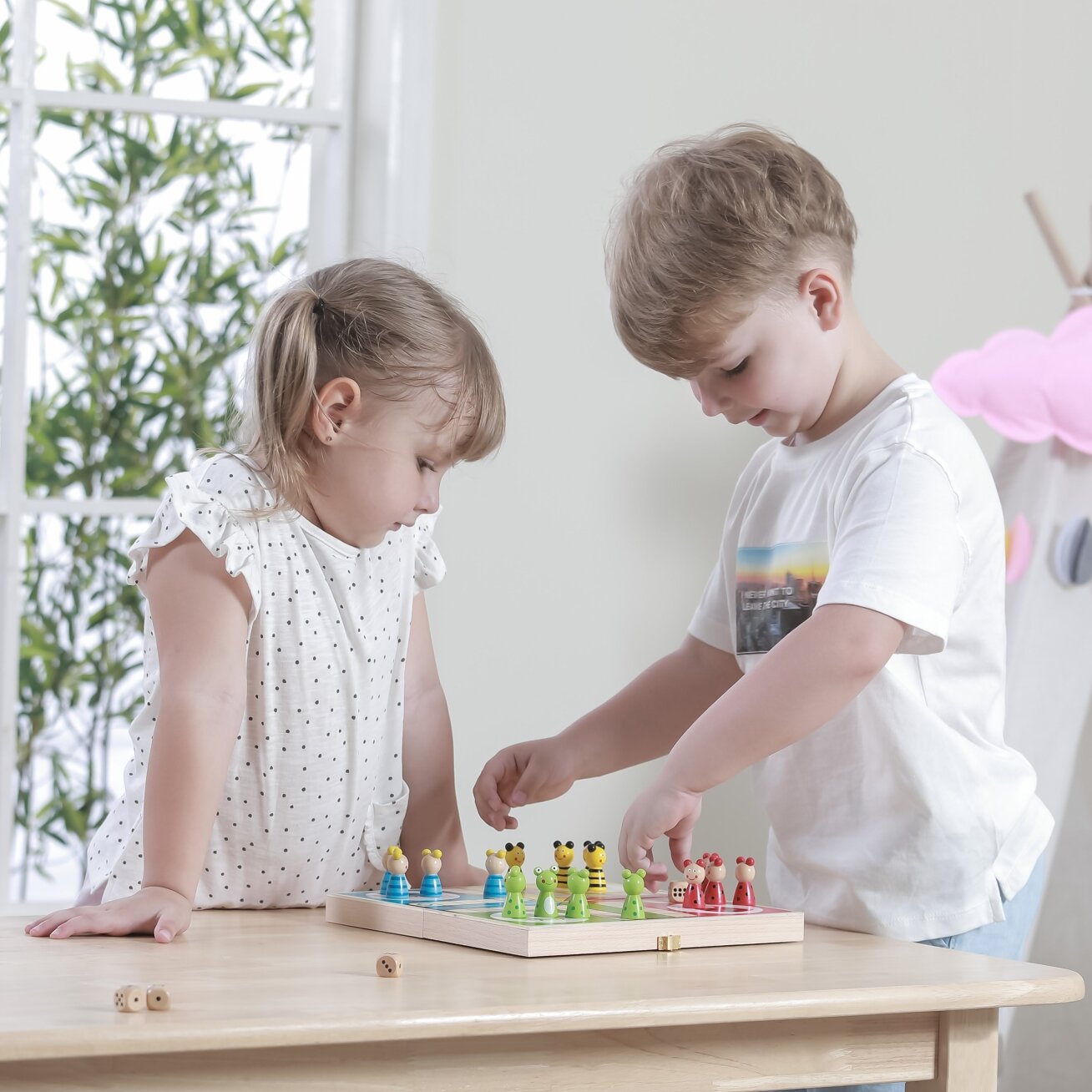 VIGA medinis stalo žaidimas Ludo (Kinų šaškės) 3 VIGA medinis stalo žaidimas Ludo (Kinų šaškės) 3