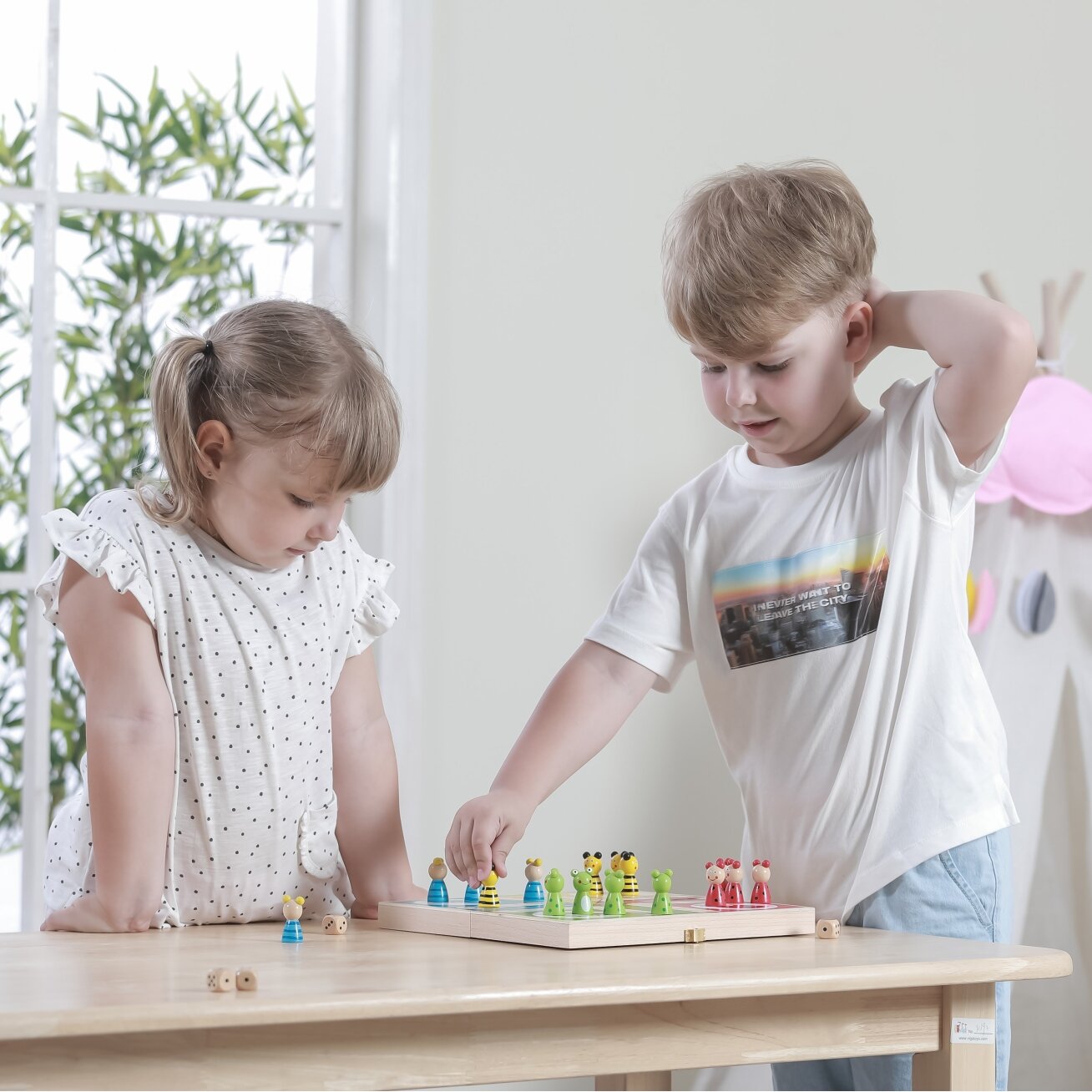 VIGA medinis stalo žaidimas Ludo (Kinų šaškės) 5 VIGA medinis stalo žaidimas Ludo (Kinų šaškės) 5
