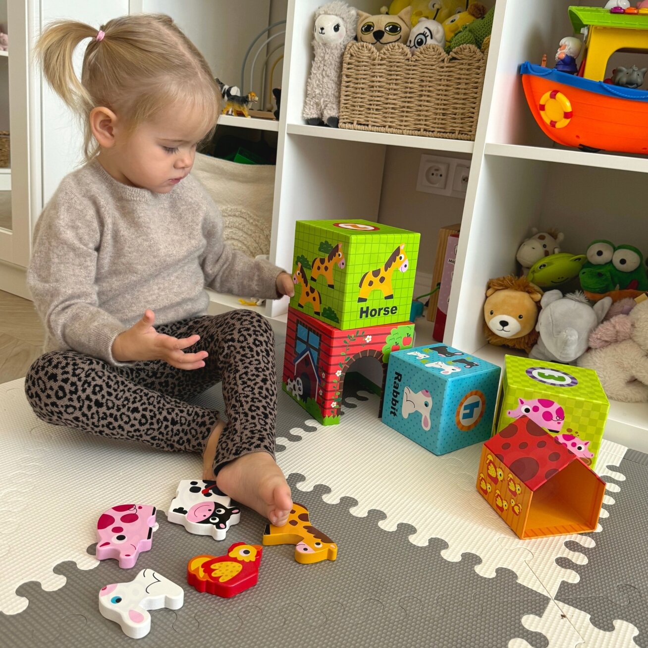 WOOPIE GREEN Edukacinė dėlionė Ūkis kubeliais dėžutėse + figūrėlės 10 el. 6