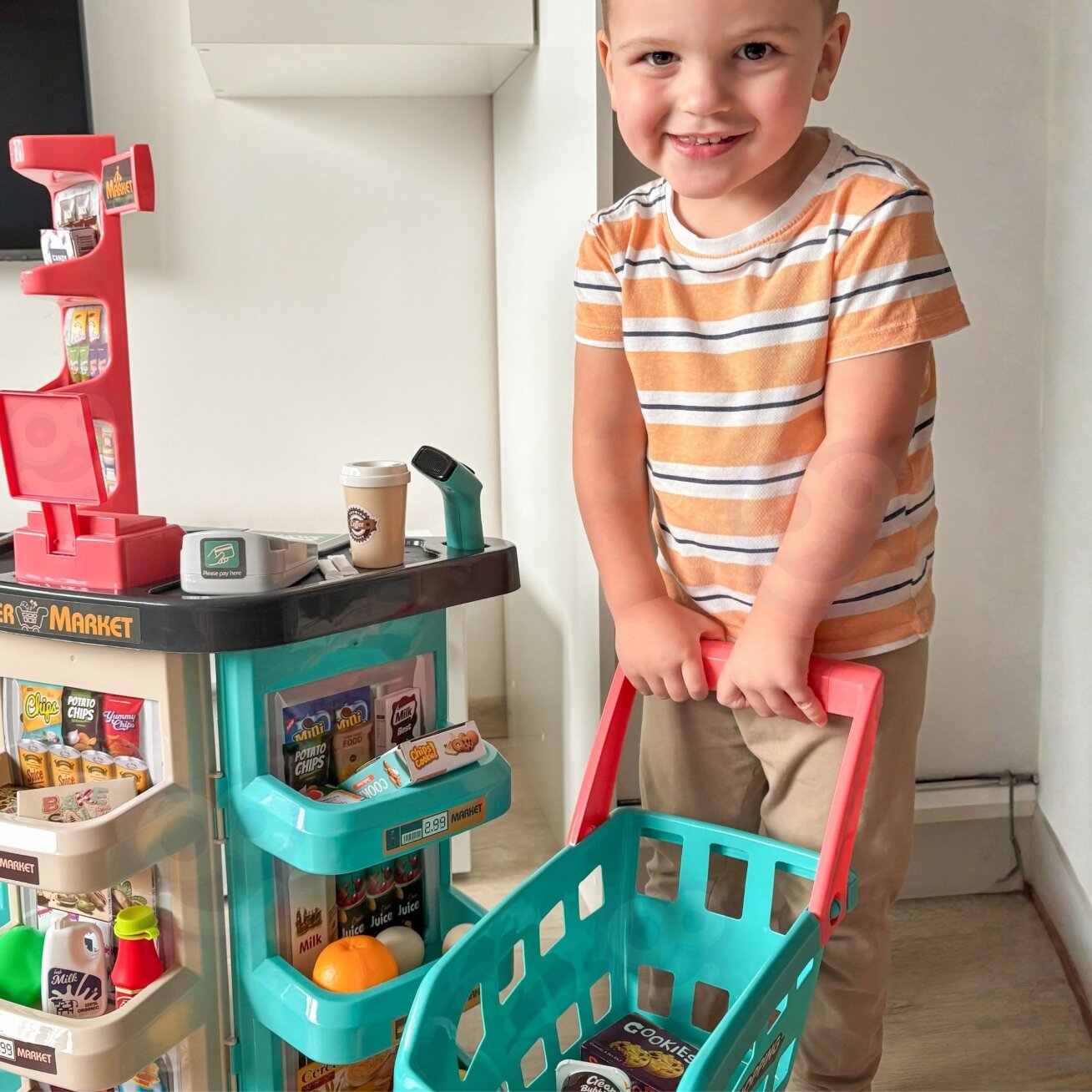 WOOPIE Parduotuvė Supermarketas ir pirkinių vežimėlis Krepšelis Parduotuvės kasa Svarstyklės Skaitytuvas 47 priedai 3 WOOPIE Parduotuvė Supermarketas ir pirkinių vežimėlis Krepšelis Parduotuvės kasa Svarstyklės Skaitytuvas 47 priedai 3