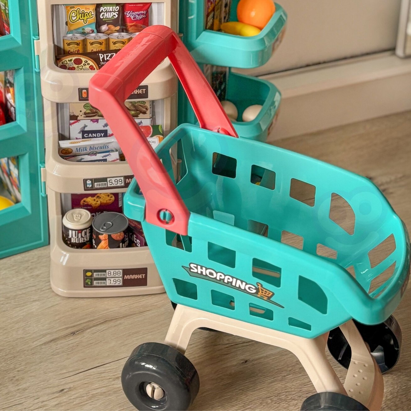 WOOPIE Parduotuvė Supermarketas ir pirkinių vežimėlis Krepšelis Parduotuvės kasa Svarstyklės Skaitytuvas 47 priedai 4 WOOPIE Parduotuvė Supermarketas ir pirkinių vežimėlis Krepšelis Parduotuvės kasa Svarstyklės Skaitytuvas 47 priedai 4