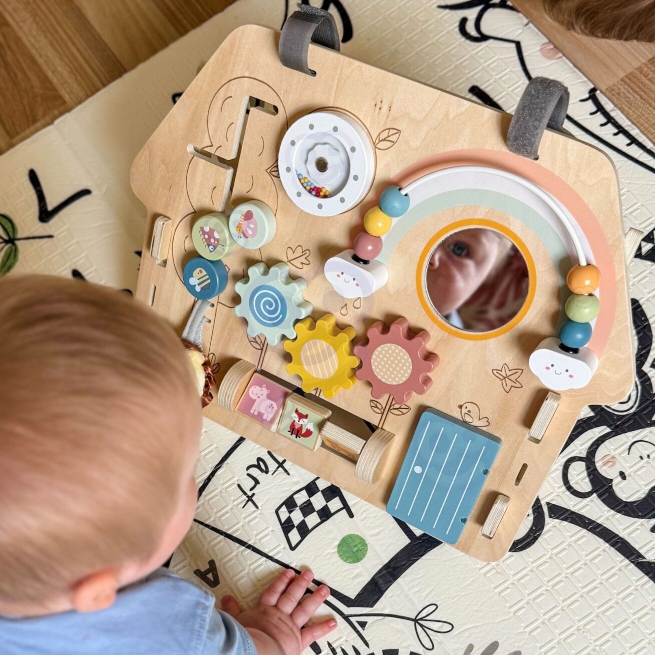 WOOPIE GREEN Manipuliacinė edukacinė sensorinė lentelė Namelis Montessori 2in1 8 el. 2 WOOPIE GREEN Manipuliacinė edukacinė sensorinė lentelė Namelis Montessori 2in1 8 el. 2