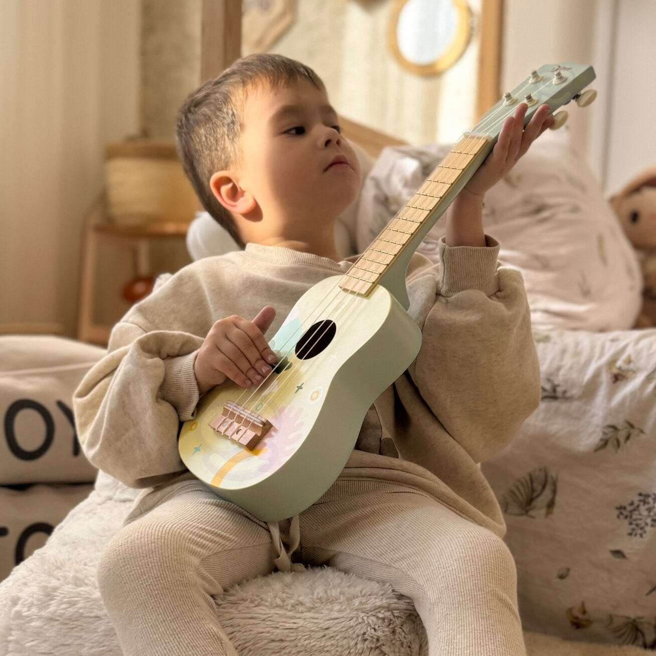 CLASSIC WORLD Medinė ukulelė gitara vaikams, mėlyna 3 CLASSIC WORLD Medinė ukulelė gitara vaikams, mėlyna 3