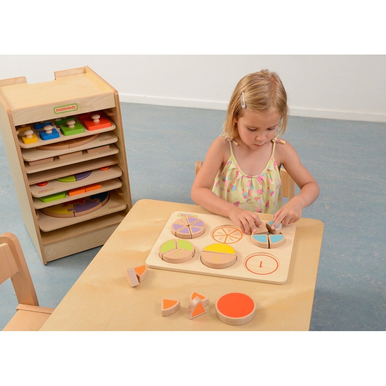 MASTERKIDZ Medinė matematinė dėlionė Trupmenos 3 MASTERKIDZ Medinė matematinė dėlionė Trupmenos 3