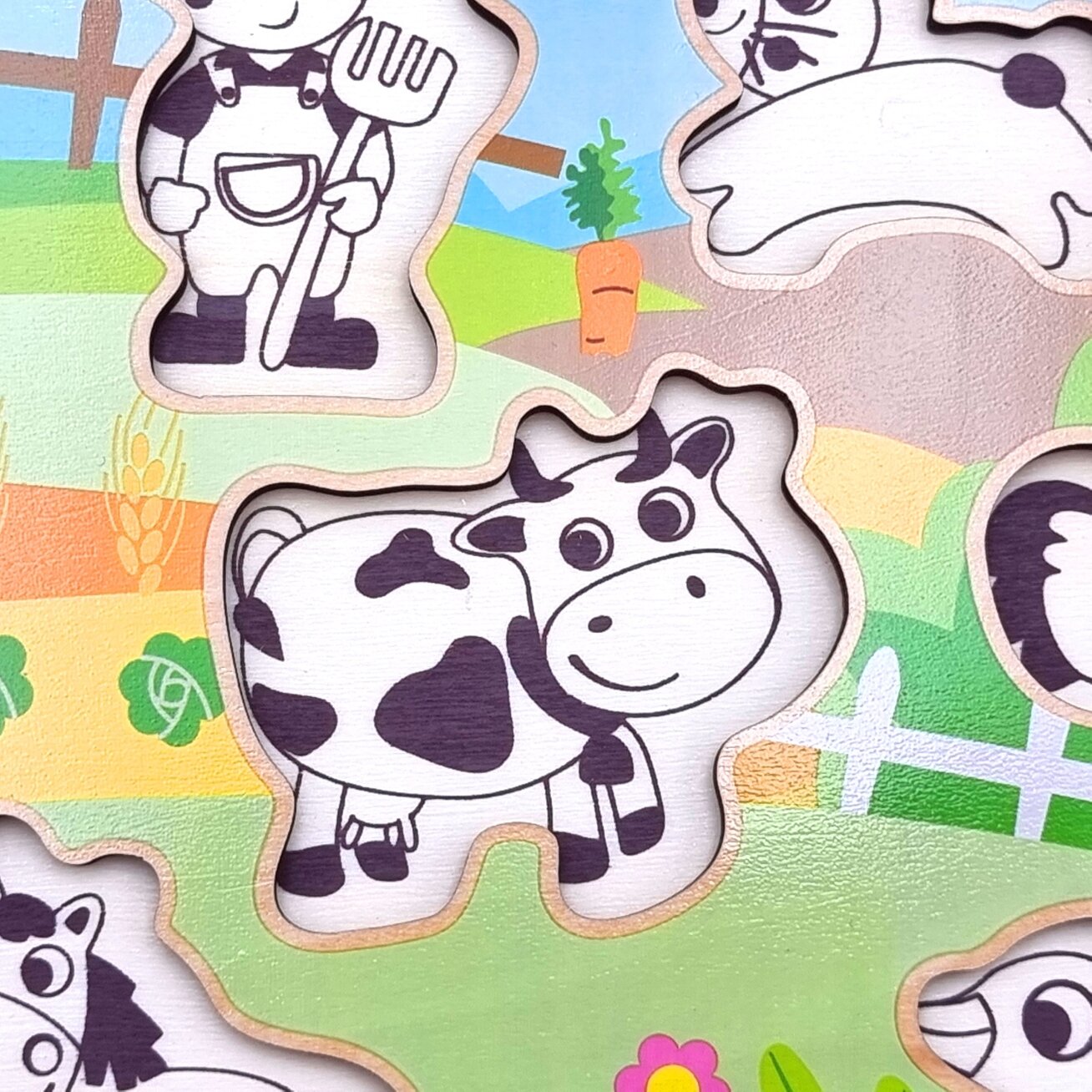 WOOPIE GREEN Medinės Montessori dėlionės Ūkis su kaištukais derinimui 10