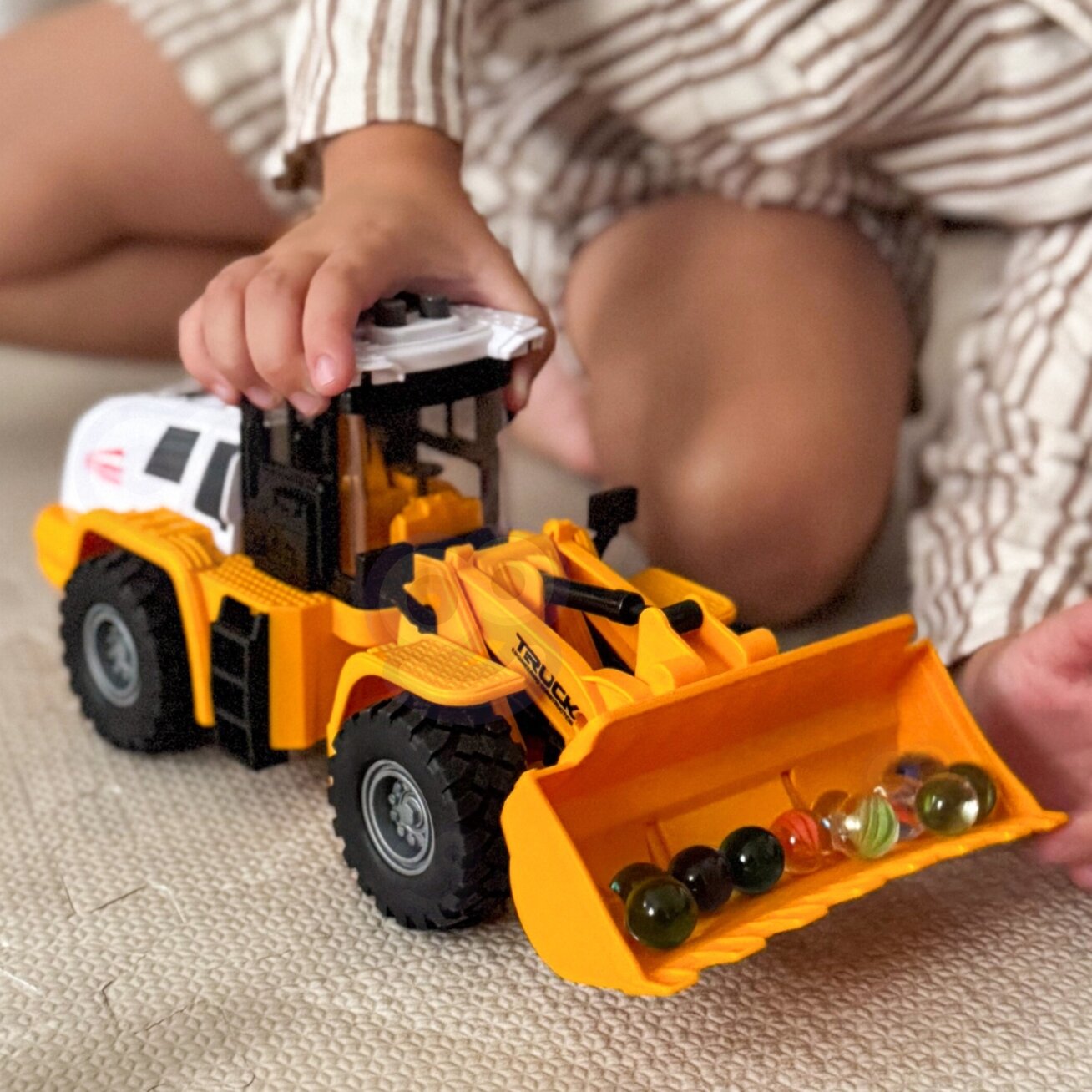 WOOPIE statybinis ekskavatorius-krautuvas 1:16 šviesos ir garso efektai 2