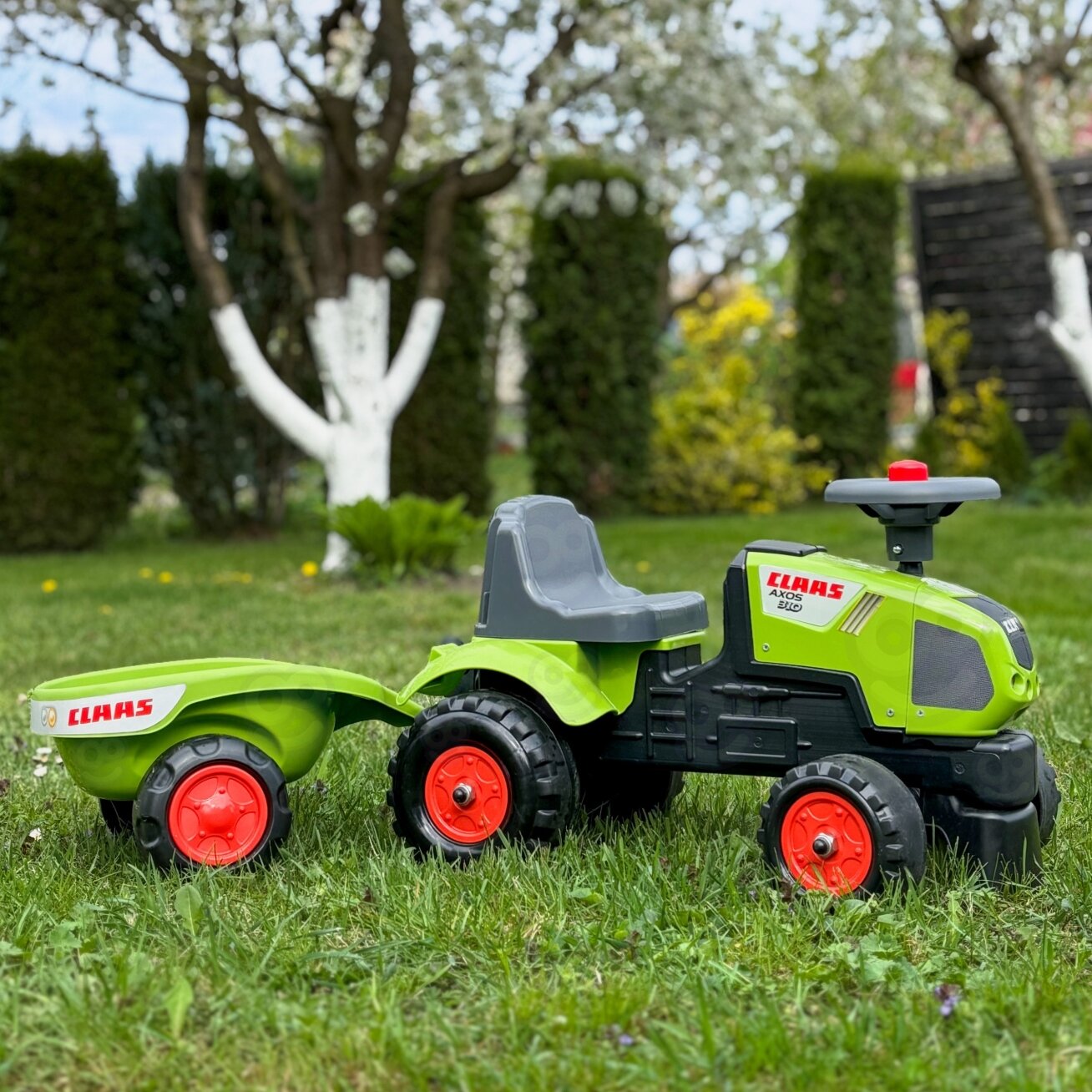 FALK vaikiškas traktoriukas Baby Claas Axos 310 žalias su priekaba nuo 1 metų 1 FALK vaikiškas traktoriukas Baby Claas Axos 310 žalias su priekaba nuo 1 metų 1