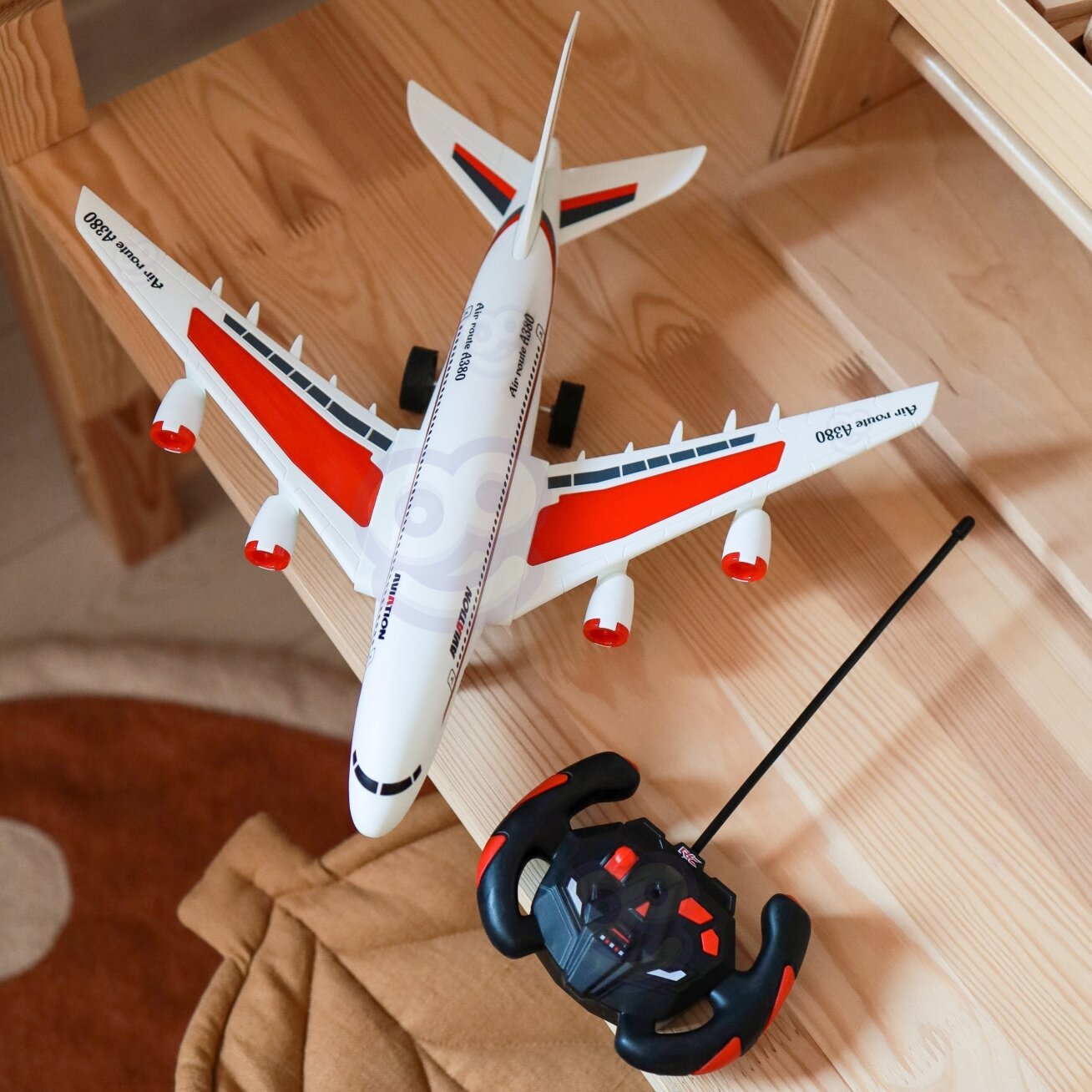 WOOPIE Nuotoliniu būdu valdomas keleivinis lėktuvas Airline 1