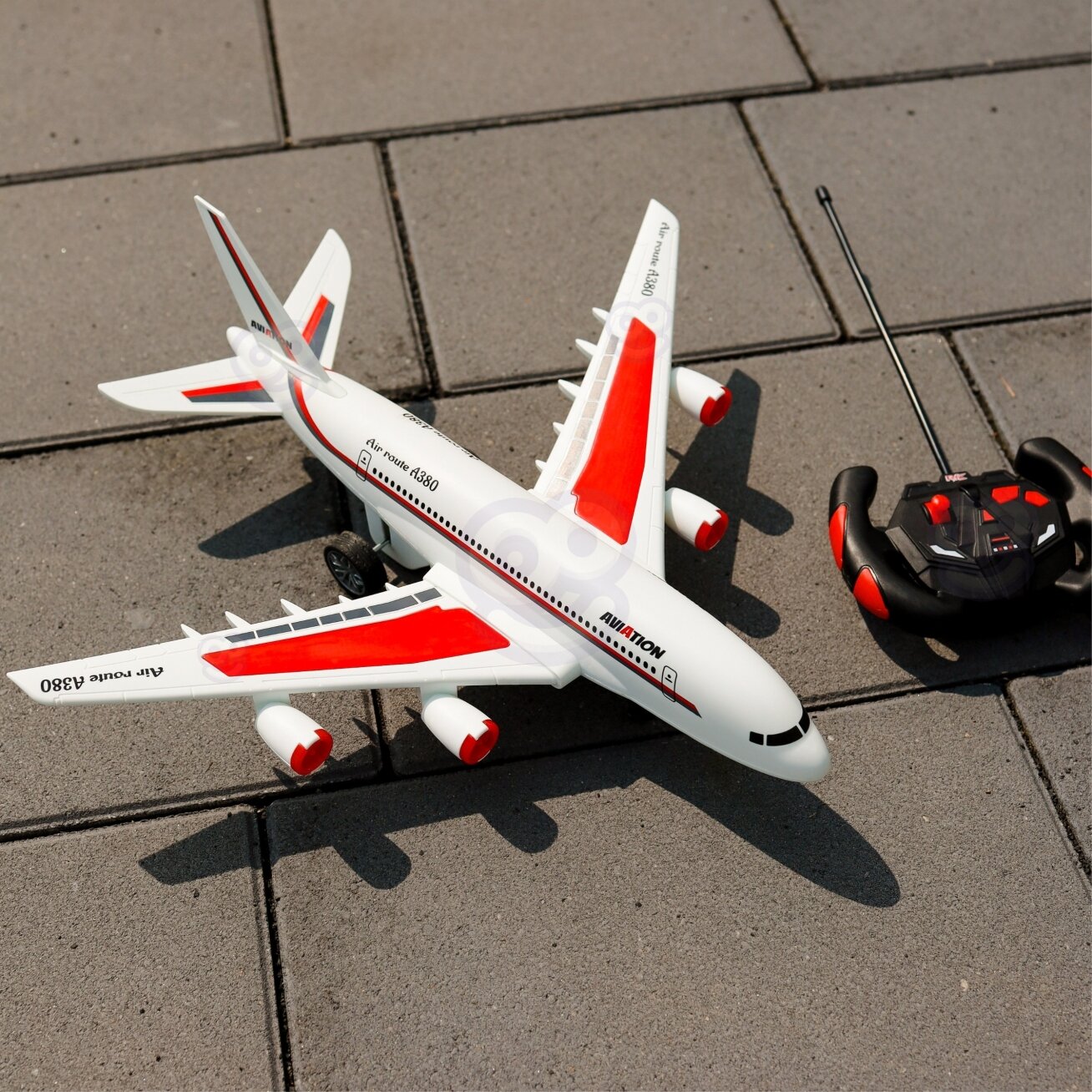 WOOPIE Nuotoliniu būdu valdomas keleivinis lėktuvas Airline 5