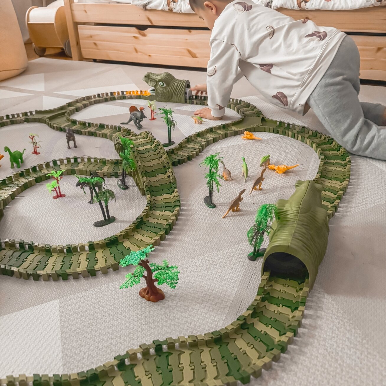 WOOPIE Automobilių trasa XXL Dinozaurai 240 el. 2