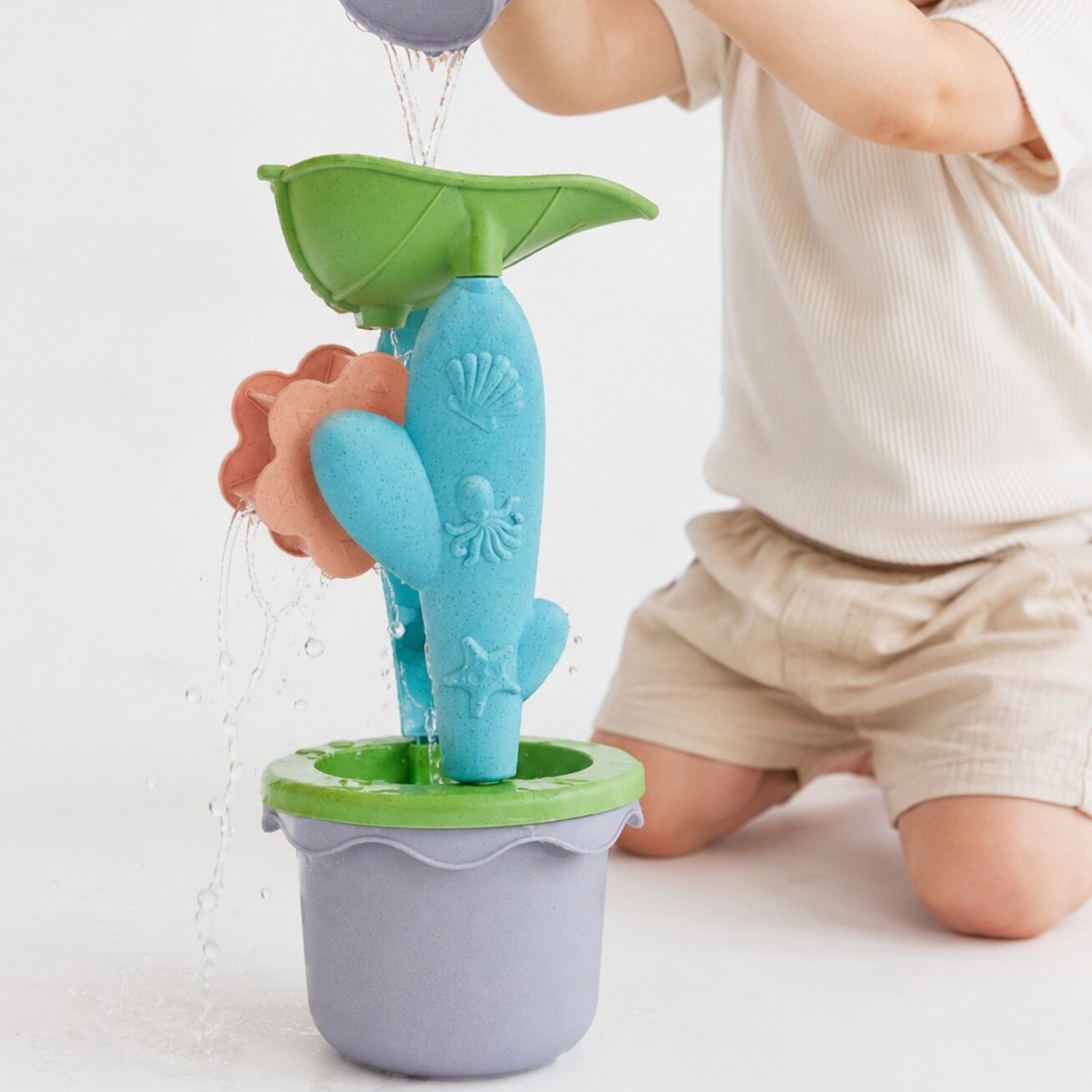 WOOPIE GREEN rinkinys su kibirėliu ir vandens ratuku 4 vnt. 2