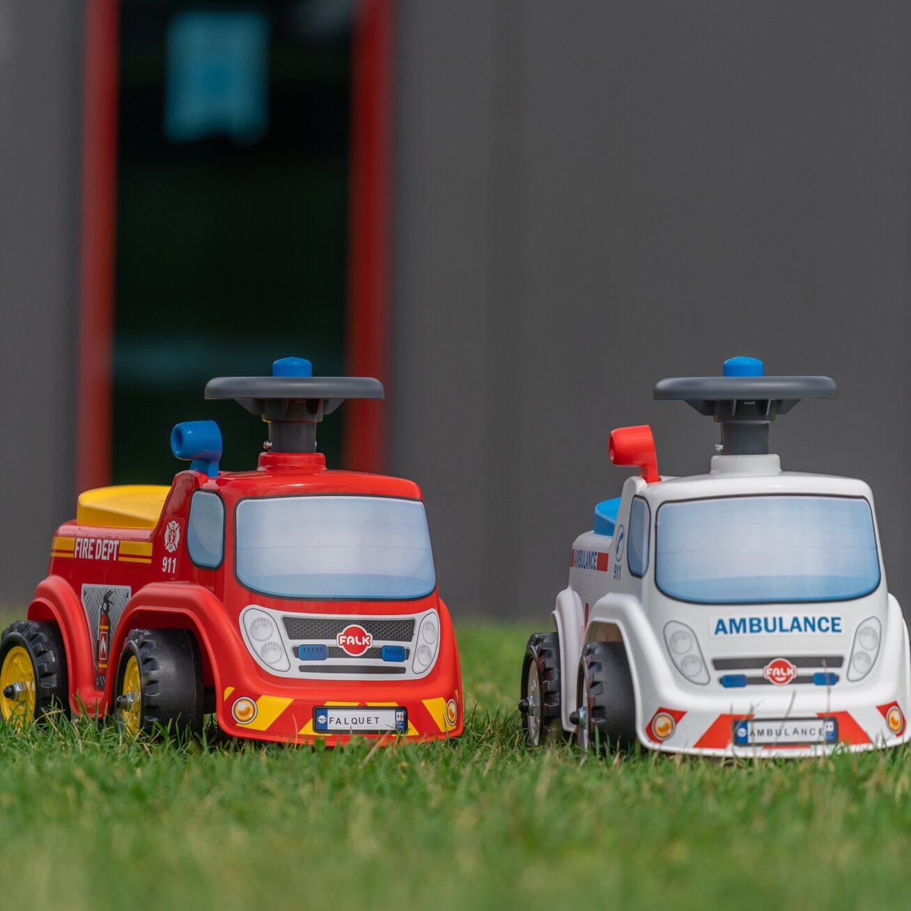 FALK Ežiukas ugniagesių automobilis su signalu nuo 1 metų 7 FALK Ežiukas ugniagesių automobilis su signalu nuo 1 metų 7