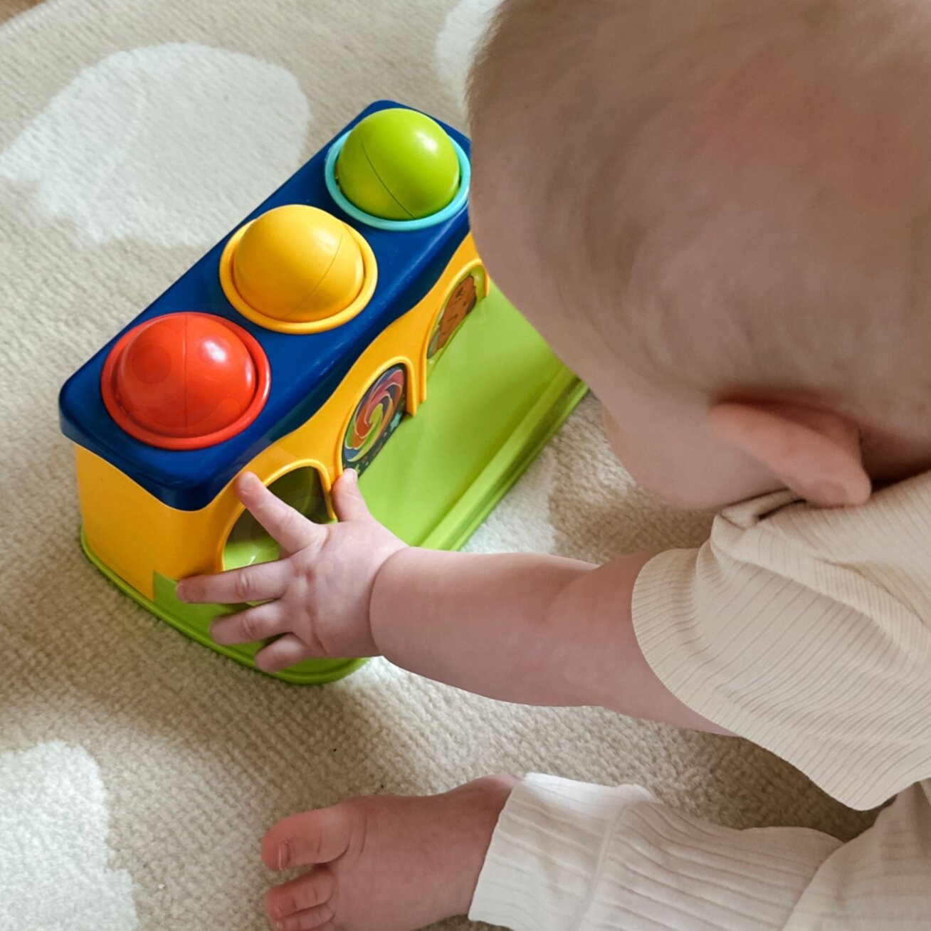 WOOPIE BABY Spalvingas kamuoliukų kalimo žaidimas su plaktuku Montessori 3 WOOPIE BABY Spalvingas kamuoliukų kalimo žaidimas su plaktuku Montessori 3