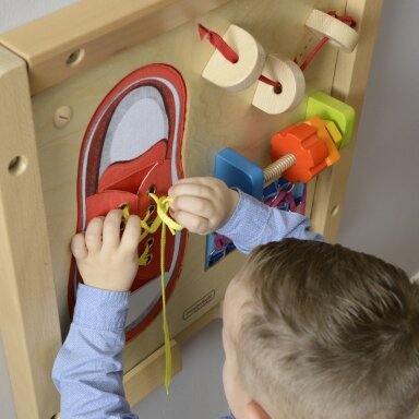 MASTERKIDZ Edukacinė lenta – rankų miklumas, Montessori varstymas