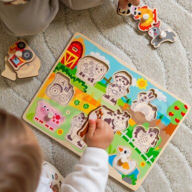 WOOPIE GREEN Medinės Montessori dėlionės Ūkis su kaištukais derinimui