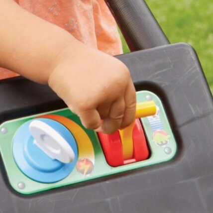 Vaikiška „Little Tikes“ žoliapjovė – interaktyvus stumiamas sodo žaislas 4 Vaikiška „Little Tikes“ žoliapjovė – interaktyvus stumiamas sodo žaislas 4