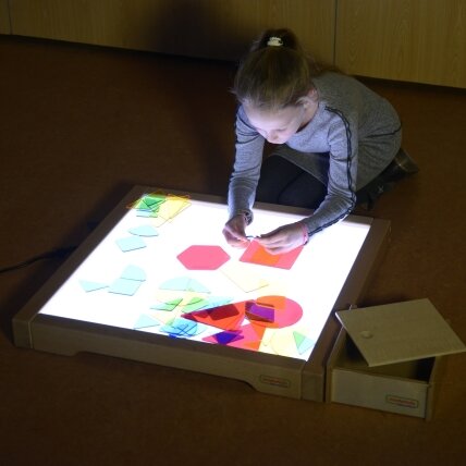 MASTERKIDZ LED sensorinė panelė-dėžė + priedų rinkinys 5 MASTERKIDZ LED sensorinė panelė-dėžė + priedų rinkinys 5