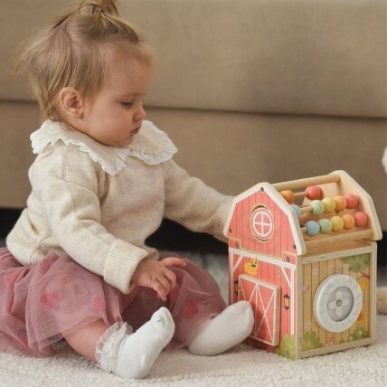 TOOKY TOY Medinė veiklų daržinė – rūšiuoklis, skaitliukas Montessori 2