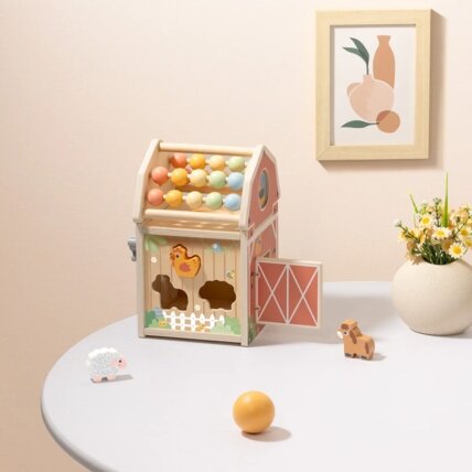 TOOKY TOY Medinė veiklų daržinė – rūšiuoklis, skaitliukas Montessori 8