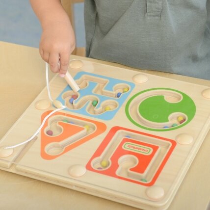 MASTERKIDZ Medinis magnetinis Montessori labirintas rašymui ir motorikai 4 MASTERKIDZ Medinis magnetinis Montessori labirintas rašymui ir motorikai 4
