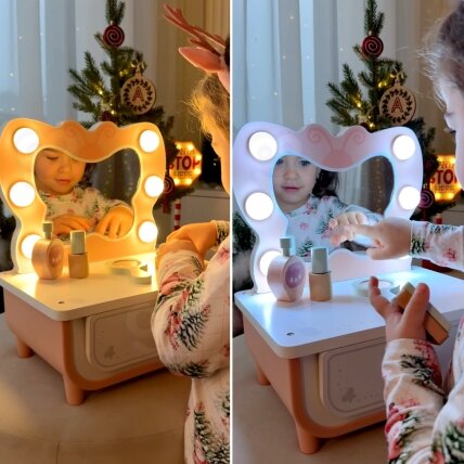 TOOKY TOY Medinė tualetinis staliukas Drugelis, priedai, veidrodis su LED apšvietimu + kosmetika 1 TOOKY TOY Medinė tualetinis staliukas Drugelis, priedai, veidrodis su LED apšvietimu + kosmetika 1