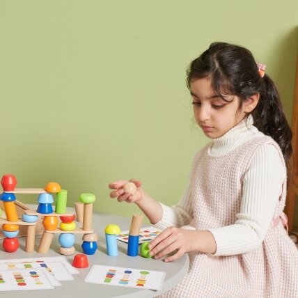 VIGA Medinės geometrinės kaladėlės – dėlionė 52 vnt. 1