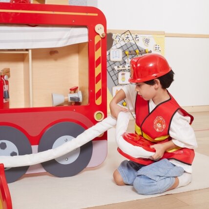 VIGA Didelis medinis gaisrinės automobilis – Montessori žaidimų aikštelė 13 VIGA Didelis medinis gaisrinės automobilis – Montessori žaidimų aikštelė 13