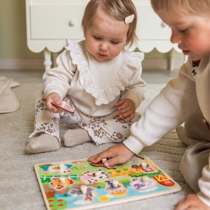 WOOPIE GREEN Medinės Montessori dėlionės Ūkis su kaištukais derinimui 3 WOOPIE GREEN Medinės Montessori dėlionės Ūkis su kaištukais derinimui 3
