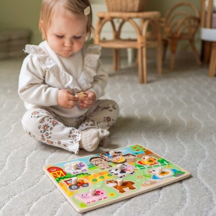WOOPIE GREEN Medinės Montessori dėlionės Ūkis su kaištukais derinimui 4