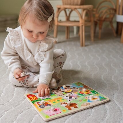 WOOPIE GREEN Medinės Montessori dėlionės Ūkis su kaištukais derinimui 7