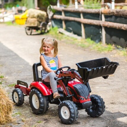 FALK pedalinis traktorius Valtra S4 su kaušu ir priekaba 3–7 m. 6
