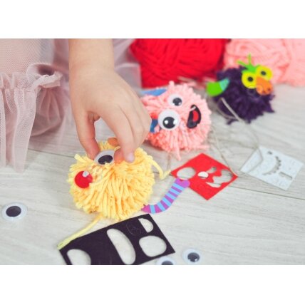 WOOPIE ART&FUN Kūrybinis rinkinys Pasigamink Monstriuką Monster Pom 4 WOOPIE ART&FUN Kūrybinis rinkinys Pasigamink Monstriuką Monster Pom 4