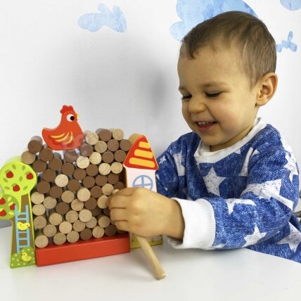 TOOKY TOY Vikrumo žaidimas Krentanti višta Medinis ūkis 2