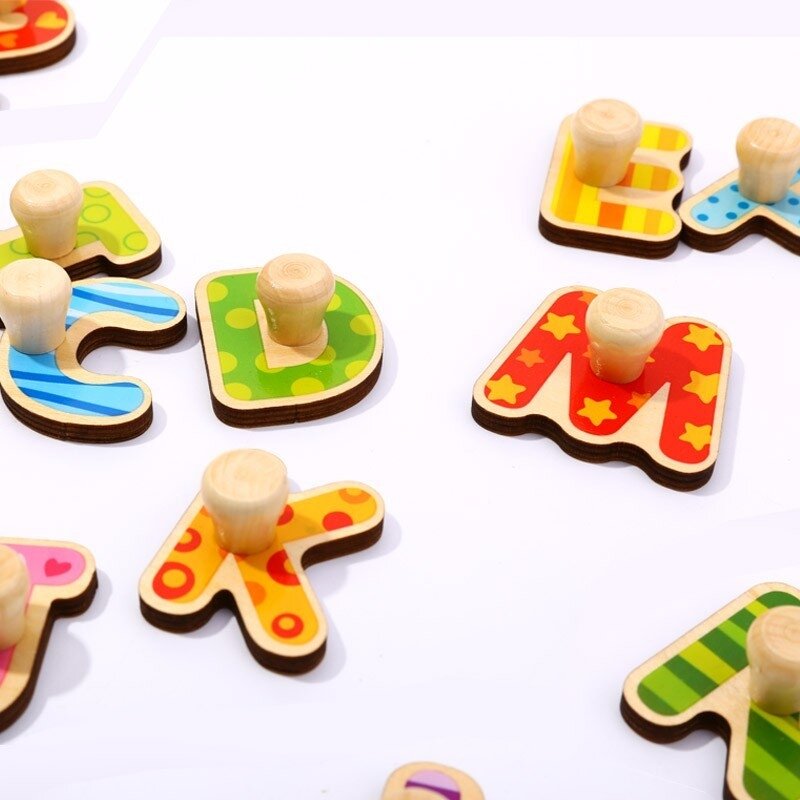 TOOKY TOY Montessori abėcėlės dėlionė su kaištukais 5 TOOKY TOY Montessori abėcėlės dėlionė su kaištukais 5