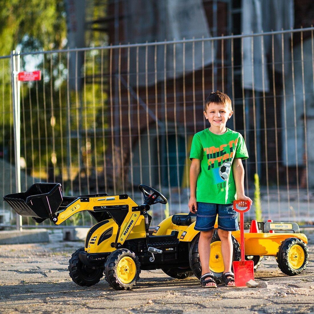 FALK pedalinis traktorius Komatsu ekskavatorius-krautuvas su priekaba 3–7 m. 1