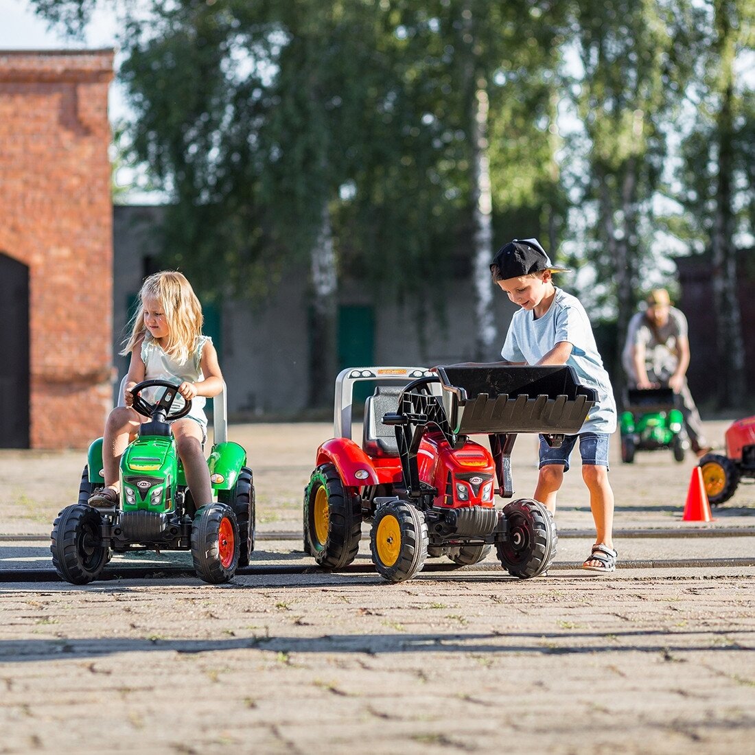 FALK pedalinė traktoriukas Red Supercharger su atidaromu variklio dangčiu ir priekaba nuo 3 metų 5